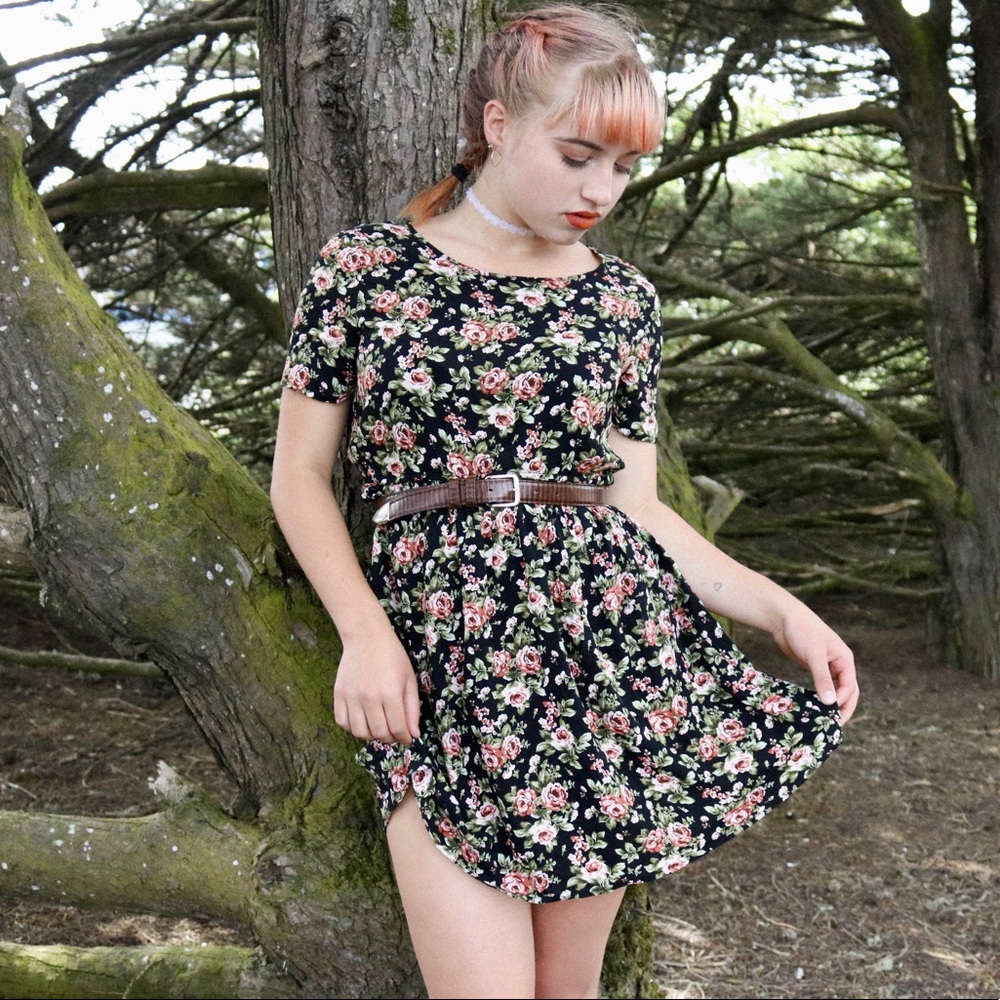 SOLD ON DEPOP - Picture 6 of 8
